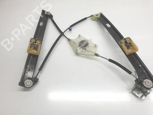 BP30549099C23 main image