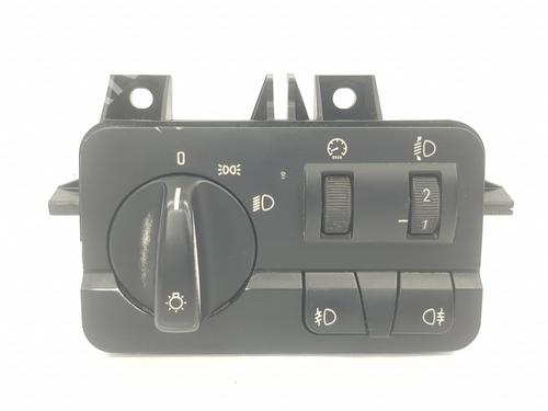 Used Headlight switch BMW 3 (E46) 320 d (150 hp) 7117121