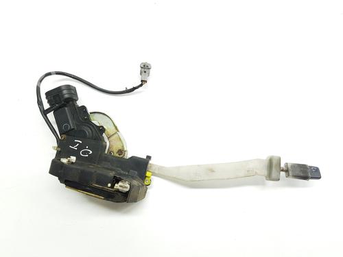 front-left-lock-toyota-land-cruiser-90-_j9_-1995-1996-1997-1998-1999-2000-2001-2002-2003-31888054 main image