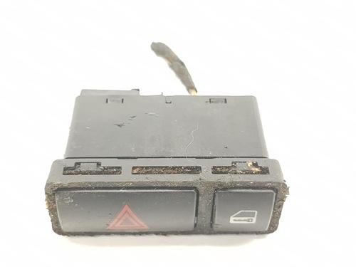 Used Warning switch BMW 3 (E46) 320 d (150 hp) 13747260