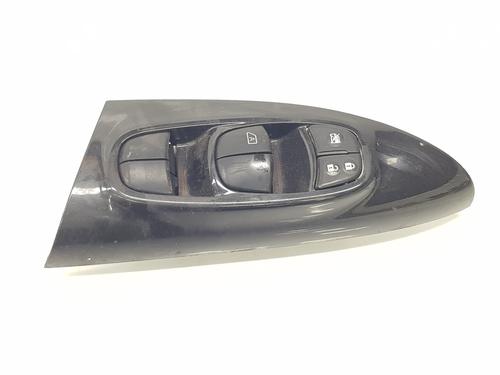 Used Left front window switch NISSAN JUKE (F15) [2010-2019]  26222847