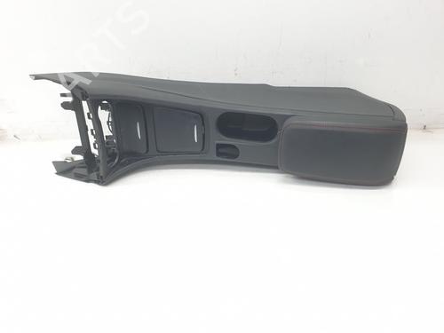 Armrest / Center console MERCEDES-BENZ GLA-CLASS (X156) GLA 200 CDI / d (156.908) | BP28965037I20 