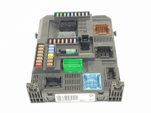 Used Fuse box Fuse box 37155094 37155094