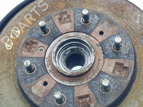 Right front steering knuckle MITSUBISHI PAJERO III (V7_W, V6_W) 3.2 Di-D (V68W, V78W) | BP25727305M26 