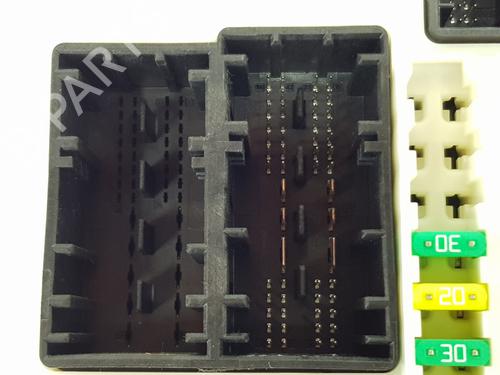 Fuse box BMW 3 (F30, F80) 318 d | BP30472089E1