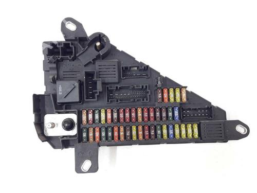 Used Fuse box BMW 5 (E60) 520 d (177 hp) 6071199
