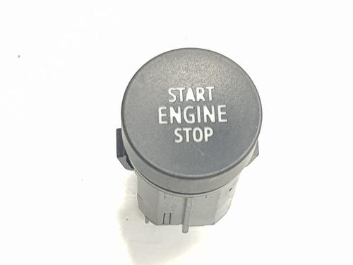 other-renault-captur-ii-hf_-2020-34381297 main image