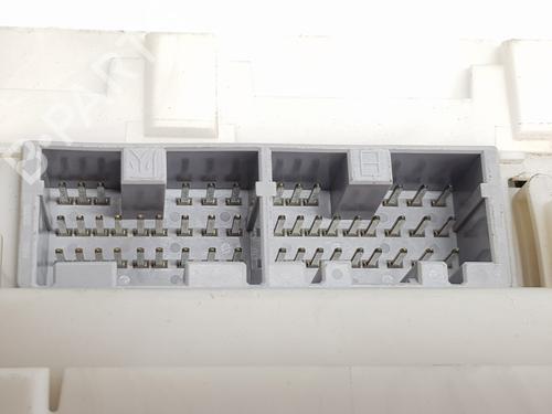 Fuse box MITSUBISHI L200 / TRITON (KA_T, KB_T) 2.5 DI-D 4WD (KB4T) | BP30134182E1