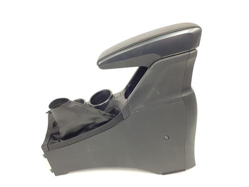 Used Armrest / Center console TOYOTA VERSO (_R2_) 1.6 D4-D (WAR20_) (112 hp) 24201810