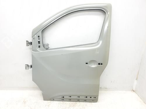 Used Left front door RENAULT TRAFIC III Bus (JG_) [2014-2025]  21055042