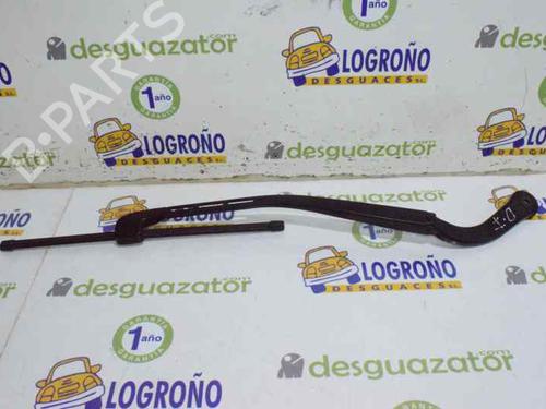 Used Front windshield wiper arm BMW 3 Coupe (E92) 320 d (177 hp) 3658381