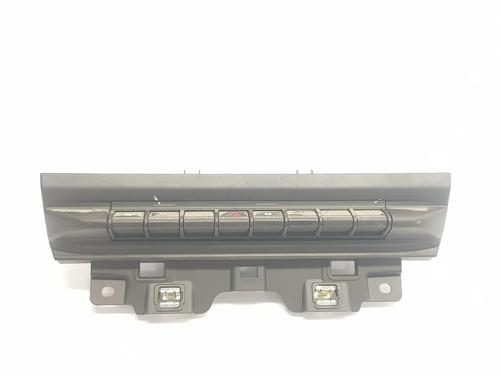 Used Warning switch RENAULT TRAFIC III Van (FG_) 2.0 dCi 120 (FGMN) (120 hp) 16531206