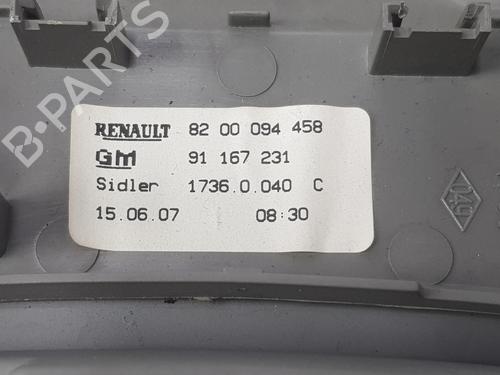 Interior roof light RENAULT TRAFIC II Bus (JL) 2.5 dCi 145 (JL0J) | BP8423298I8 