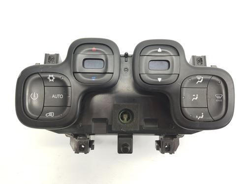 BP31593867I5 main image