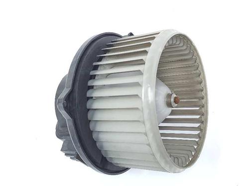 Heater blower motor LAND ROVER RANGE ROVER SPORT I (L320) 2.7 D 4x4 | BP14070689M62 