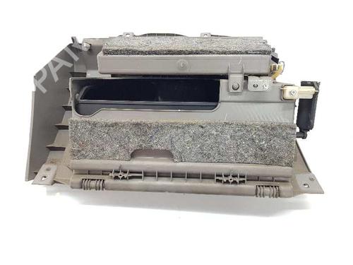 Glove box MITSUBISHI GRANDIS (NA_W) 2.0 DI-D (NA8W) | BP5572994C95 