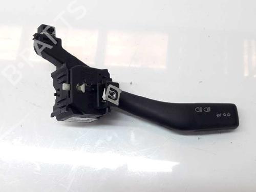 Used Steering column stalk SEAT ALTEA XL (5P5, 5P8) 1.9 TDI (105 hp) 5598740