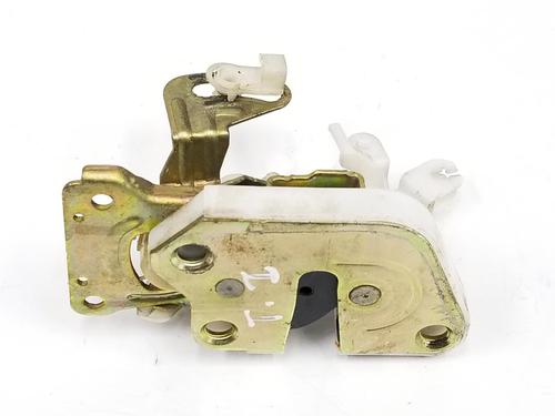 Used Rear left lock MITSUBISHI PAJERO SPORT I (K7_, K9_) 2.5 TD (K94W, K74T) (115 hp) 8213857