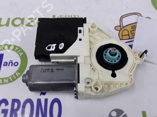 Right front window motor SEAT LEON (1P1) 1.6 TDI | BP2133512E20 