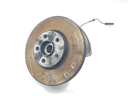 Used Right front steering knuckle BMW 1 (F40) 118 d (150 hp) 30482306