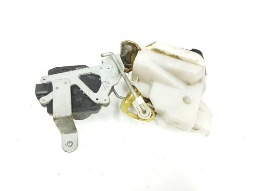 Rear right lock MITSUBISHI PAJERO III (V7_W, V6_W) 3.2 Di-D (V68W) | BP6922958C99 