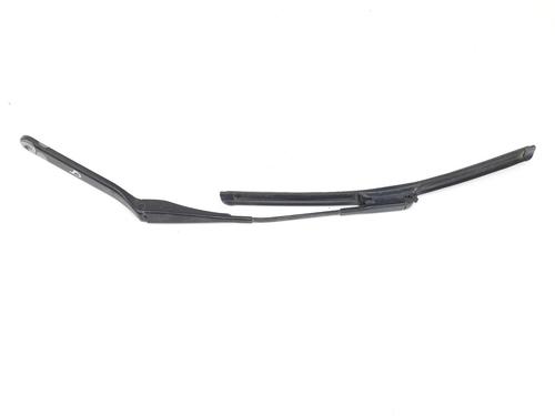 Used Front windshield wiper arm BMW 1 Coupe (E82) 118 d (143 hp) 6960986