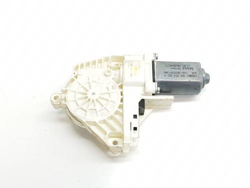 Used Right front window motor Right front window motor 38935898 38935898