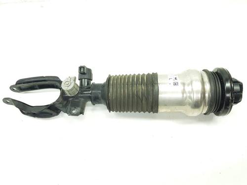 Used Left front shock absorber Left front shock absorber PORSCHE MACAN (XAB) Electric (XABAA1) (360 hp) 40494888 40494888