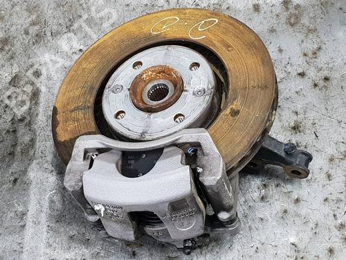Used Right front steering knuckle Right front steering knuckle PEUGEOT 2008 II (UD_, US_, UY_, UJ_, UR_, UC_) [2019-2026] 40528486 40528486