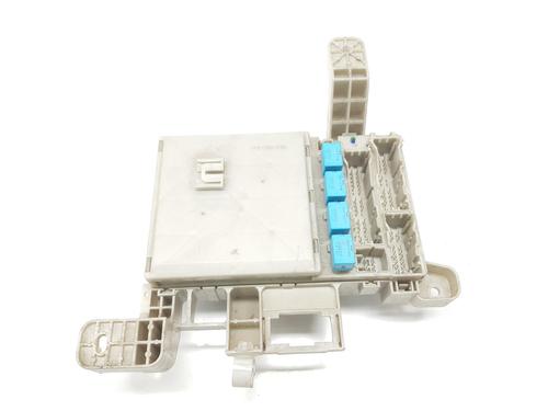 Used Fuse box TOYOTA LAND CRUISER PRADO (_J12_) 3.0 D-4D (KDJ120, KDJ125) (163 hp) 15824604