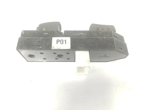 Right front window switch KIA SPORTAGE II (JE_, KM_) 2.0 CRDi 4WD | BP11849054I26 
