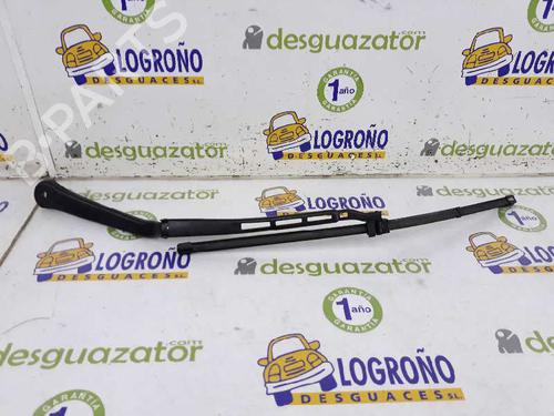 Used Front windshield wiper arm BMW 3 Coupe (E92) 330 d (231 hp) 3662942