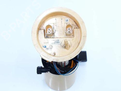 Used Fuel pump BMW 1 (E81) 118 d (143 hp) 6517044