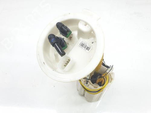 Used Fuel pump BMW 3 (F30, F80) 320 d (190 hp) 11865962