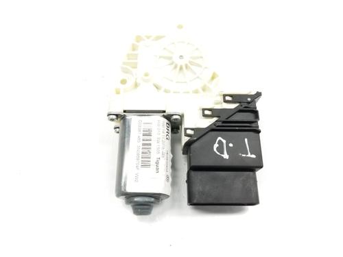 Used Right rear window motor VW TIGUAN (5N_) 2.0 TDI (110 hp) 3663860