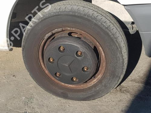 Fusée avant droite MERCEDES-BENZ SPRINTER 4-t Platform/Chassis (B904) 413 CDI | BP8917948M26 