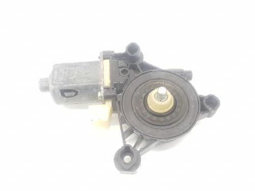 Rudehejsemotor forskærm højre AUDI A4 B9 Avant (8W5, 8WD) 2.0 TDI (150 hp) 6070487