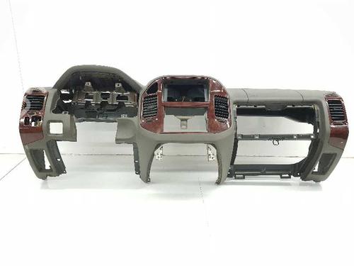 Used Dashboard MITSUBISHI PAJERO III (V7_W, V6_W) 3.2 Di-D (V68W) (160 hp) 6588630