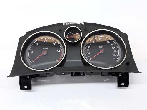 Used Instrument cluster OPEL ASTRA H (A04) 1.7 CDTI (L48) (100 hp) 3376646