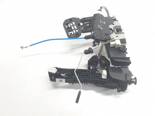 Front left lock MERCEDES-BENZ GLA-CLASS (X156) GLA 180 (156.942) | BP22412490C98 