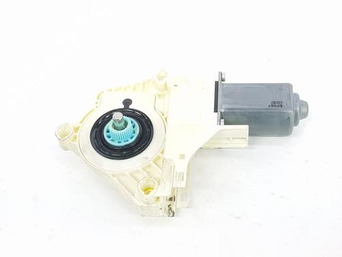 Left rear window motor LAND ROVER RANGE ROVER SPORT I (L320) 3.6 D 4x4 | BP9699845E23 