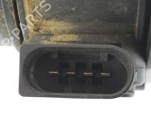 Mass air flow sensor LAND ROVER RANGE ROVER SPORT I (L320) 2.7 D 4x4 | BP12144410M95 
