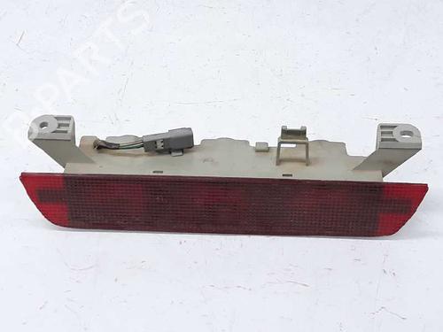 Used Rear center light TOYOTA LAND CRUISER 90 (_J9_) 3.0 TD (KZJ90_, KZJ95_, KZJ90R, KZJ95R, KZJ90W, KZJ95W) (125 hp) 10975389