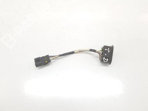 Used Right rear window switch Right rear window switch OPEL FRONTERA B (U99) 2.2 DTI (6B_ZC, 6B_VF, 6B_66, 6B_76) (116 hp) 10383546 10383546