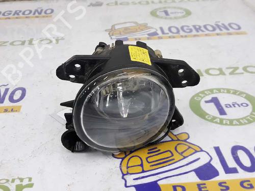 Right front fog light MERCEDES-BENZ C-CLASS (W204) C 200 CDI (204.007, 204.006) A2518200856 | 0305076002 | 2518200856 |