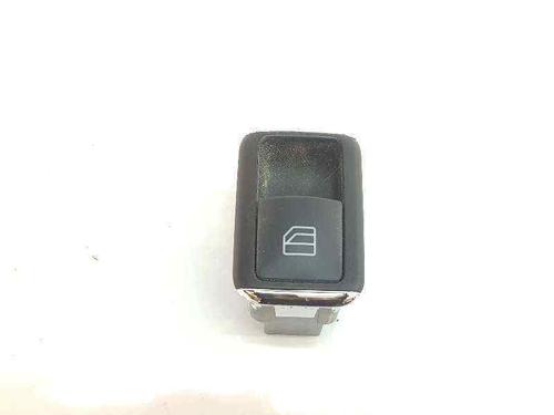 Used Right rear window switch Right rear window switch MERCEDES-BENZ C-CLASS (W204) C 220 CDI (204.008) (170 hp) 3662980 3662980