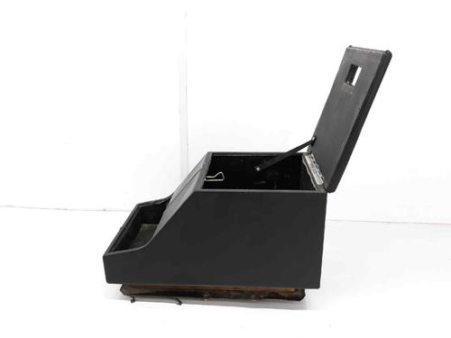Armrest / Center console LAND ROVER DEFENDER Station Wagon (L316) 2.5 TDI 4x4 (L316) | BP7152620I20 
