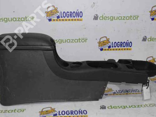 Used Armrest / Center console Armrest / Center console HYUNDAI SANTA FÉ I (SM) 2.0 CRDi (113 hp) 7893961 7893961