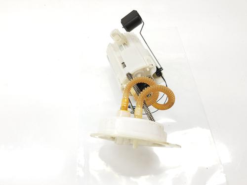 Used Fuel pump BMW 3 (F30, F80) 318 d (143 hp) 25881345