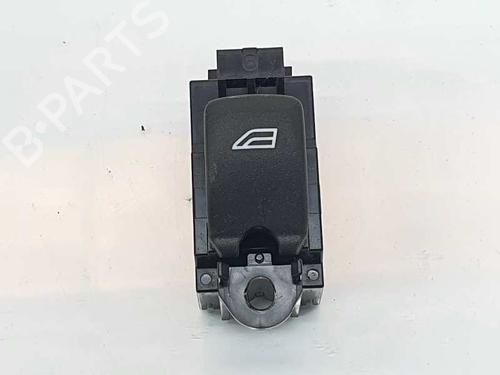 Used Right rear window switch VOLVO V40 Hatchback (525) D2 (114 hp) 7492529